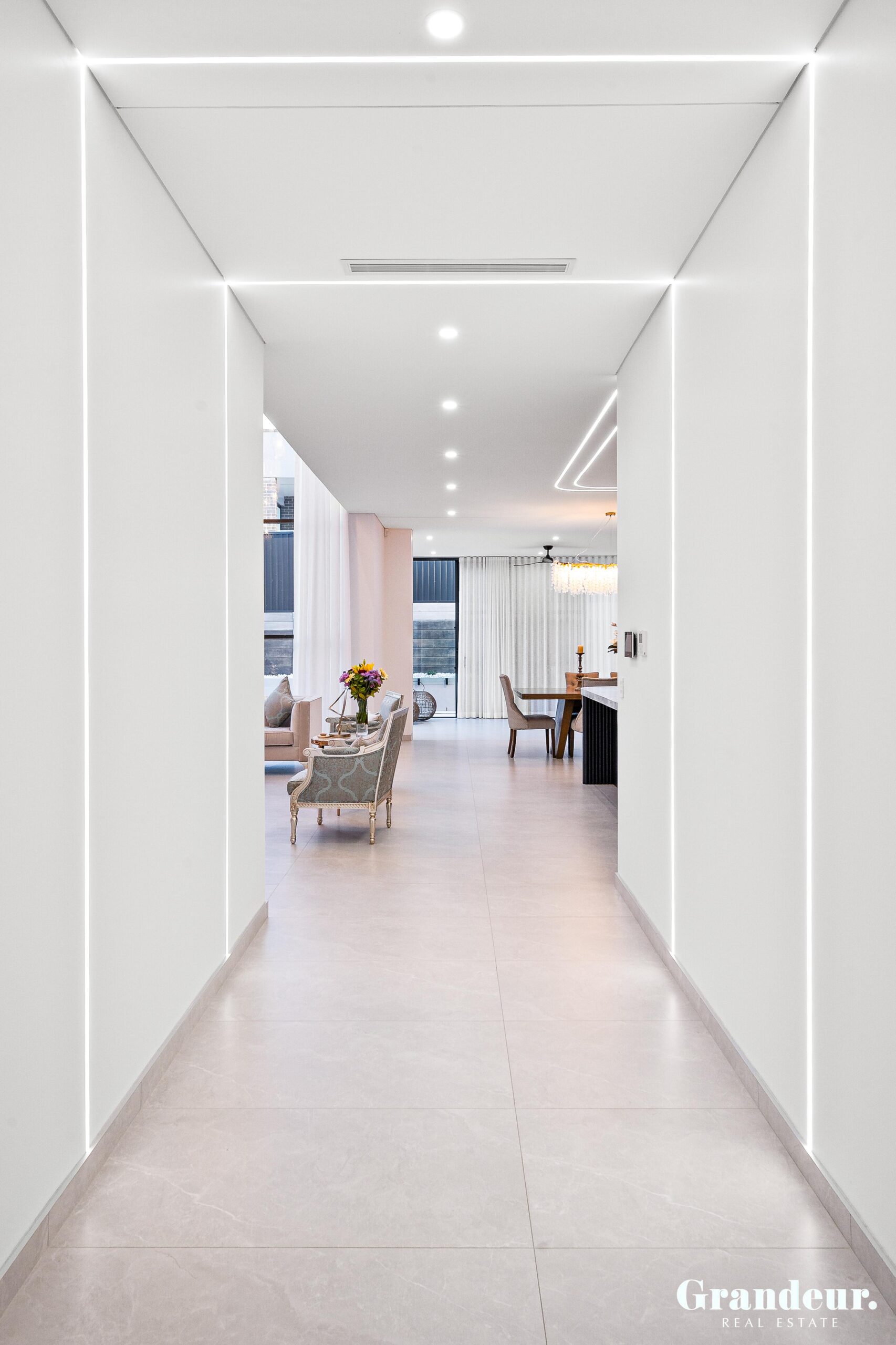 24 Lores Street, MIDDLETON GRANGE  NSW  2171