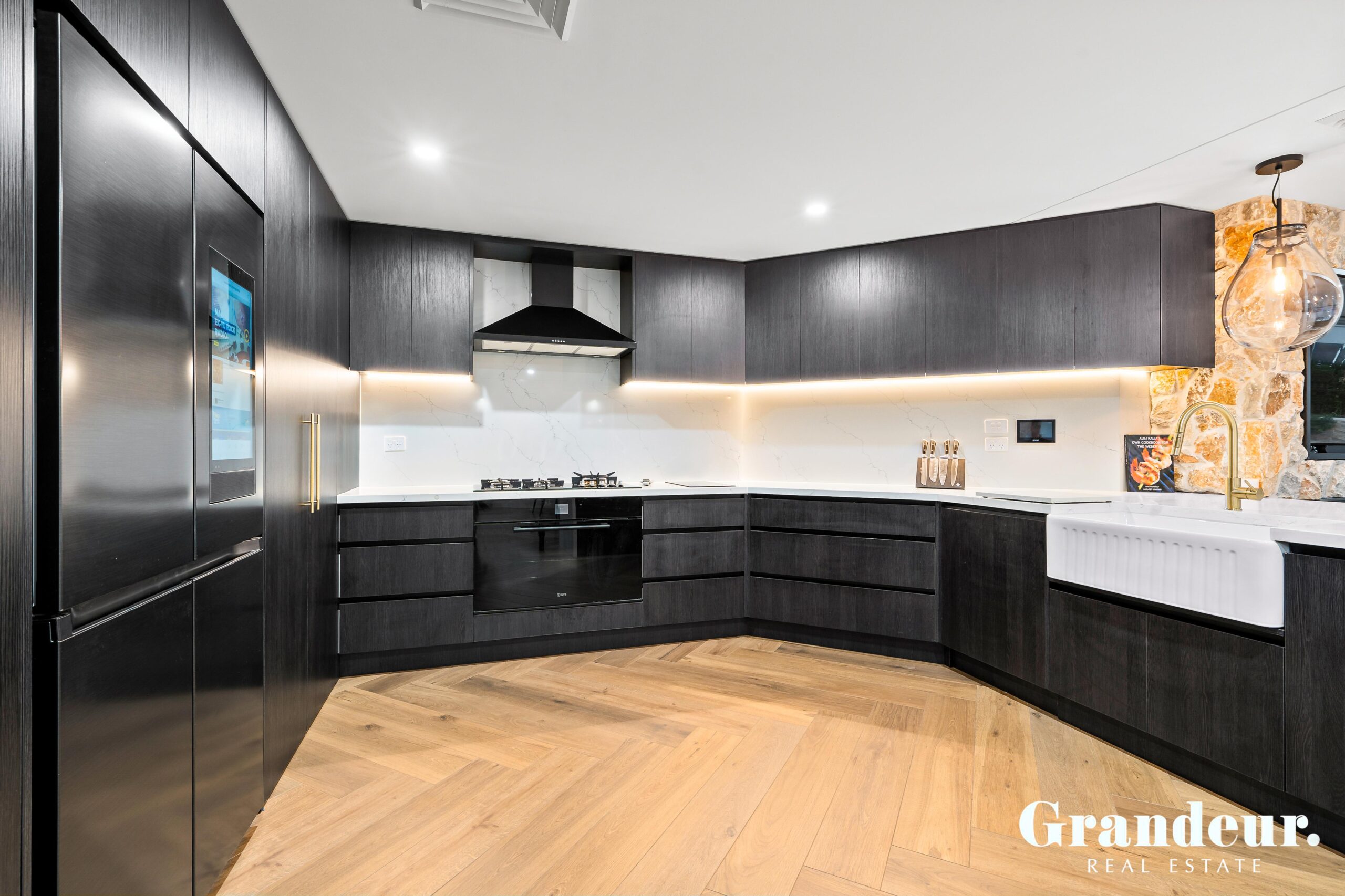 6 London Court, CECIL HILLS  NSW  2171